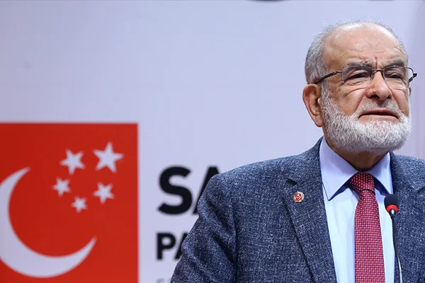 Karamollaoğlu: Türkiye tebliğler ile yönetiliyor