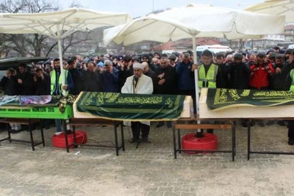 Kardeşlerin kaderi aynı oldu!