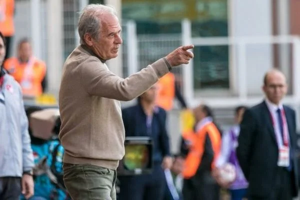 Kasımpaşa, Mustafa Denizli ile nikah tazeledi