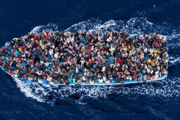 Libya'da kurtarılan 300'den fazla göçmen İspanya'ya ulaştı