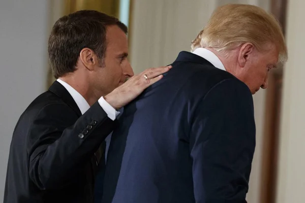 Macron, Trump'ın Suriye'den askerleri geri çekme kararını eleştirdi