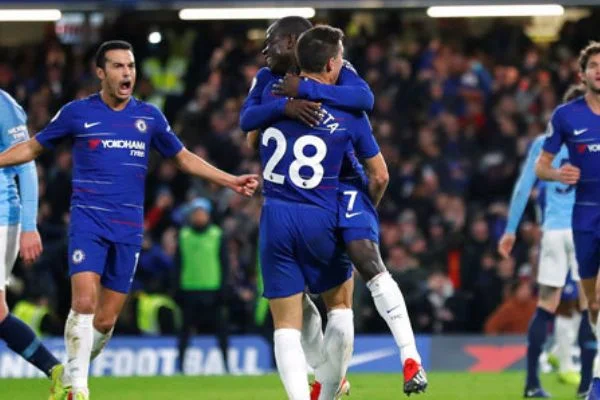 Manchester City kaybetti, yeni lider Liverpool!