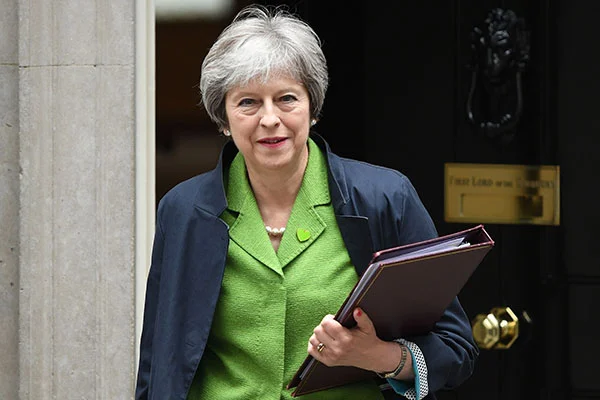 May'den Avrupa'da Brexit turu