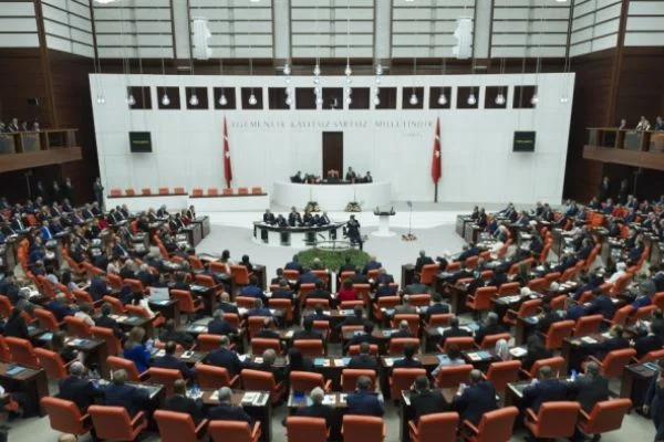 MHP, TBMM'ye 3 kanun teklifi sundu