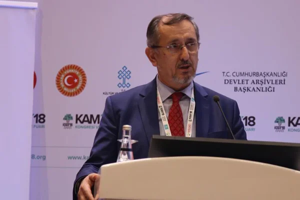 'Osmanlı arşivi 600 yıllık tarihi birikimi muhafaza ediyor'