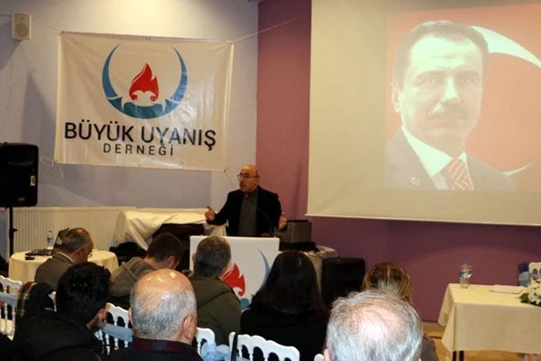 Öznur: Muhsin Yazıcıoğlu milletin adamıydı