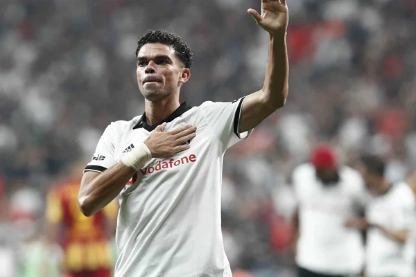 'Pepe ayrılmadan personelin maaşını cebinden ödedi'
