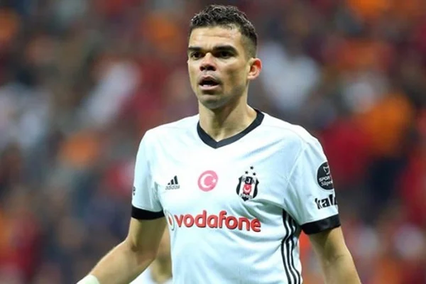 Pepe ile yollar ayrıldı