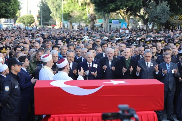 Şehit Emniyet Müdürü son yolculuğuna uğurlandı