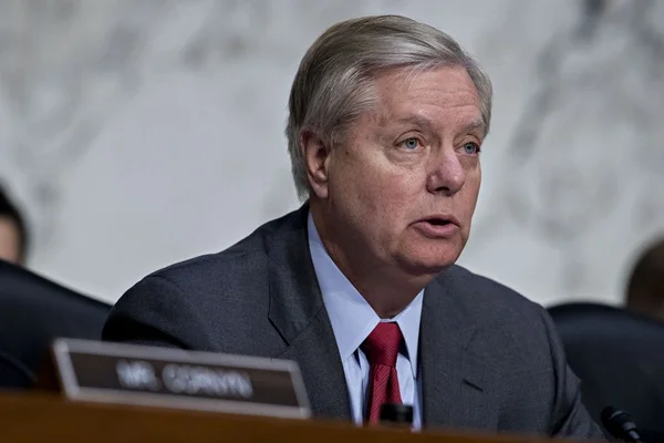Senatör Graham'dan Trump'a 'kararını gözden geçir' çağrısı
