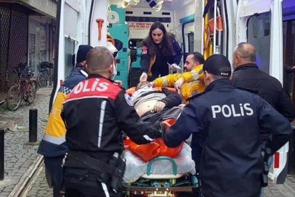 Sesi duyan esnaf dükkana koştu! Korku dolu anlar