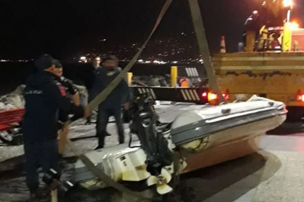 Şiddetli fırtınada bot alabora oldu