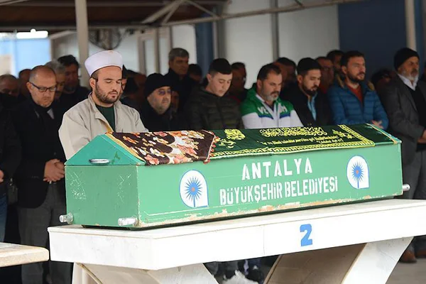 'Simge hemşire'ye hüzünlü veda