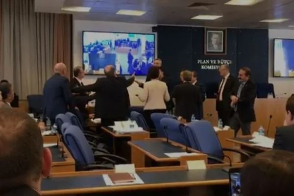 TBMM Plan Bütçe Komisyonu'nda Metin Akpınar gerginliği