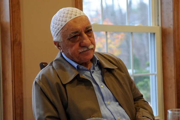Tefecilik operasyonunda 'Fetullah Gülen'e ait mendil' iddiası