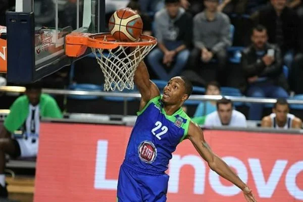 TOFAŞ'ta Demonte Harper ayrıldı