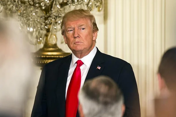 Trump özel kalem müdürlüğüne vekaleten atama yapacak