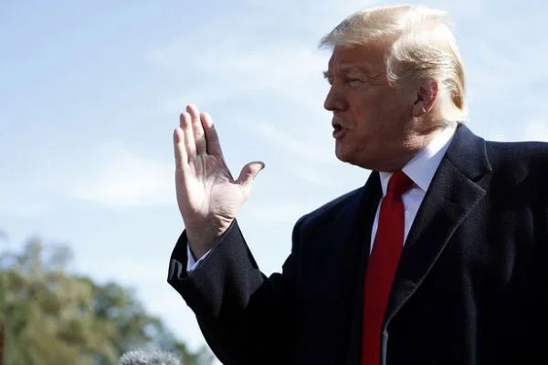 Trump, Twitter hesabından Twitter'ı eleştirdi