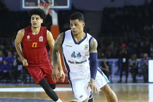 Türk Telekom 87-81 Galatasaray