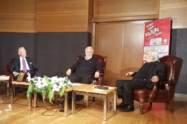 Uğur Dündar'dan, Metin Akpınar ve Müjdat Gezen'e destek