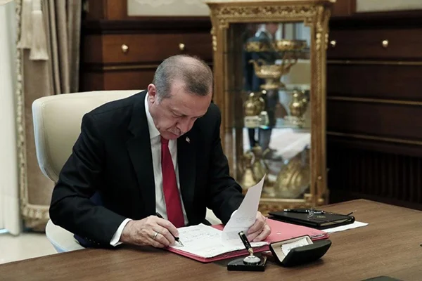 Valiliklere ve emniyet müdürlüklerine yeni isimler atandı
