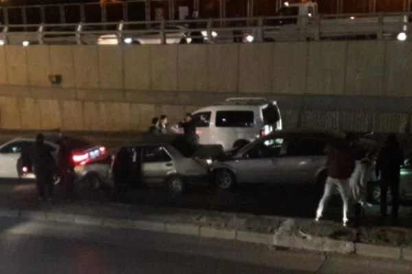 Adana'da 10 araç birbirine girdi