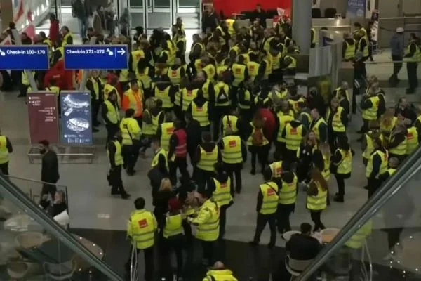 Almanya'da güvenlik görevlileri greve gidiyor