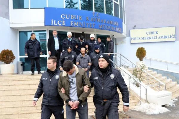 Ankara'da uyuşturucu operasyonu: 20 gözaltı