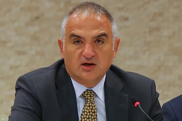 Bakan Ersoy'dan sinema krizi açıklaması