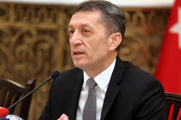 Bakan Selçuk'tan araştırma görevlisi için taziye mesajı