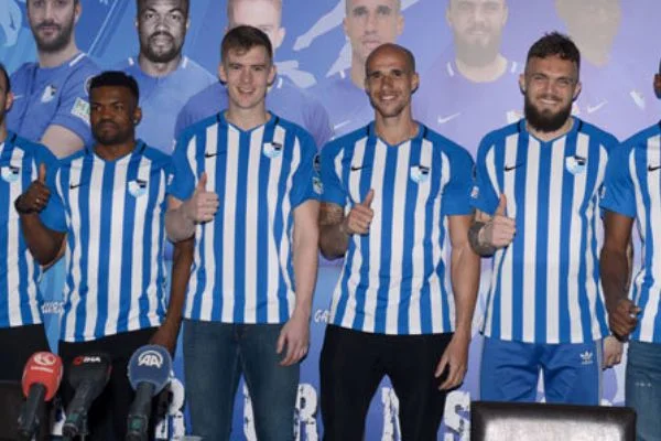 BB Erzurumspor 6 futbolcuyla sözleşme imzaladı