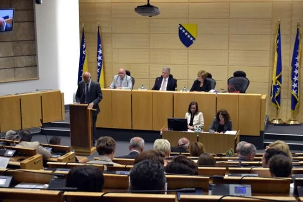 Bosna'da 100 gündür hükümet kurulamıyor