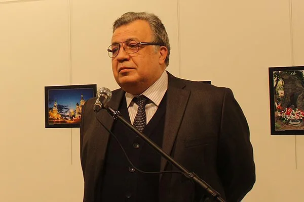 Büyükelçi Karlov suikastı davasında yakalama kararı