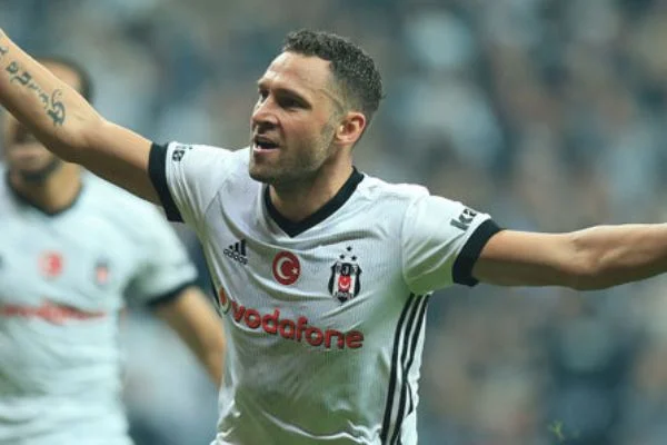 Dusko Tosic'e yıllık 8.5 milyon euroluk teklif!