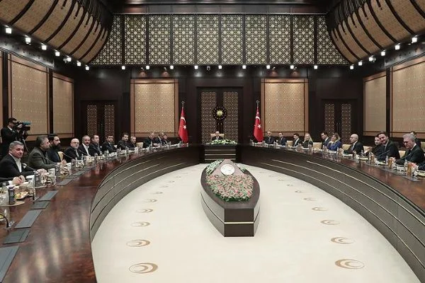 Erdoğan: Kültürde, sanatta çok ciddi bir konuma yükselmeniz gerekiyor