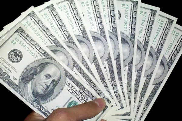 Fed'in faiz kararı sonrası dolarda düşüş