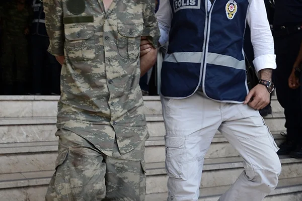 FETÖ, aynı aileden 3 kişiyi TSK ve MİT'e sızdırmış