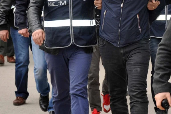 FETÖ operasyonu: 60 kişi hakkında yakalama kararı