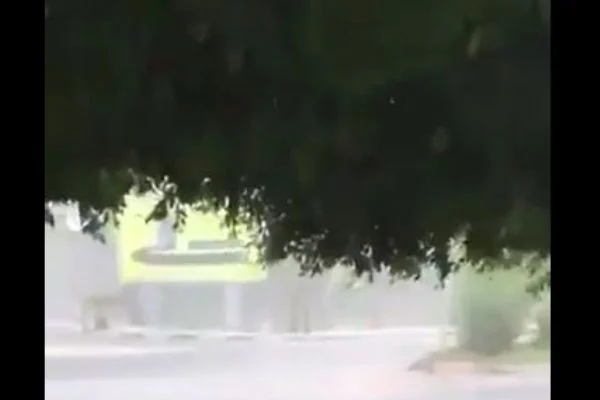 Filistinli çocukları ve ailelerini katleden bombanın düştüğü an.