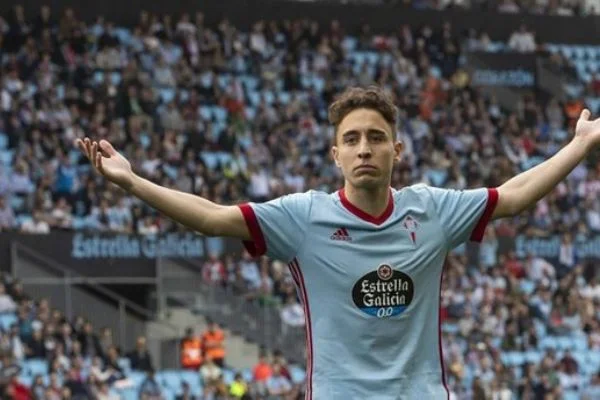 Galatasaray ve Fenerbahçe'den Emre Mor atağı
