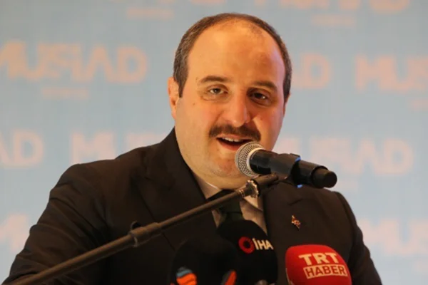 'Hükümet olarak sanayicimizin yanındayız'