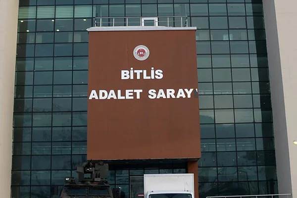 'Hükümetin etkisini kırmak maksadıyla HDP'ye oy istemiş'