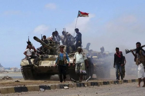 Husiler: BM, Yemen'e çürümüş gıda gönderiyor