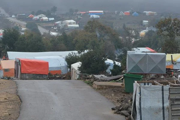 İsrail askerlerinden Suriyelilerin kampına silahlı saldırı