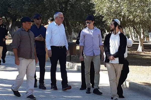 İsrail Tarım Bakanı yine Mescid-i Aksa'ya baskın düzenledi