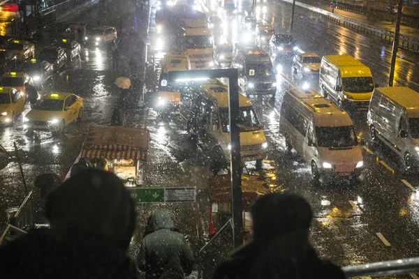 İstanbul'da kar yağışı başladı