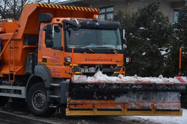 İstanbul'da kar yağışı etkili oluyor
