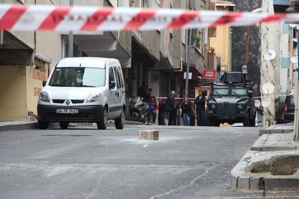 İstanbul Esenyurt'ta şüpheli paket alrmı