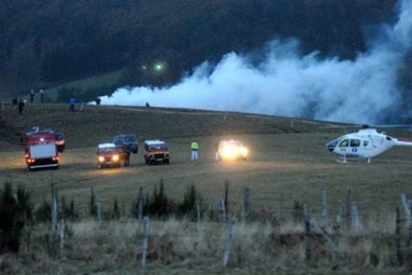 İtalya'da uçakla helikopter çarpıştı