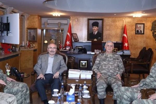 Kara Kuvvetleri Komutanı Orgeneral Dündar Mardin'de